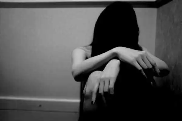 Evil Father R*pes Lesbian Daughter to Show Her that S*x is Sweeter with Men